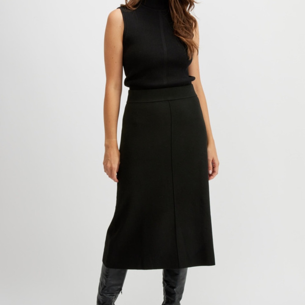 Tea Length Black Knit Skirt